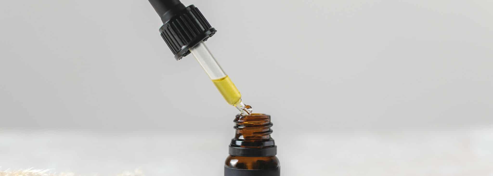 Manuka Oil For Toenail Fungus - Is It Actually Good? (Top 5 Benefits - How To Use Manuka Oil For Toenail Fungus